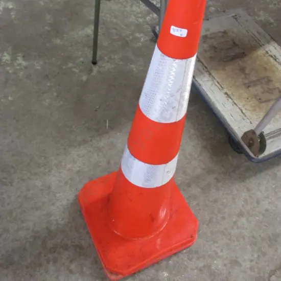 2 Cones